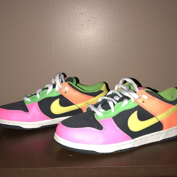 Neon Nikes - Picture 6 of 7